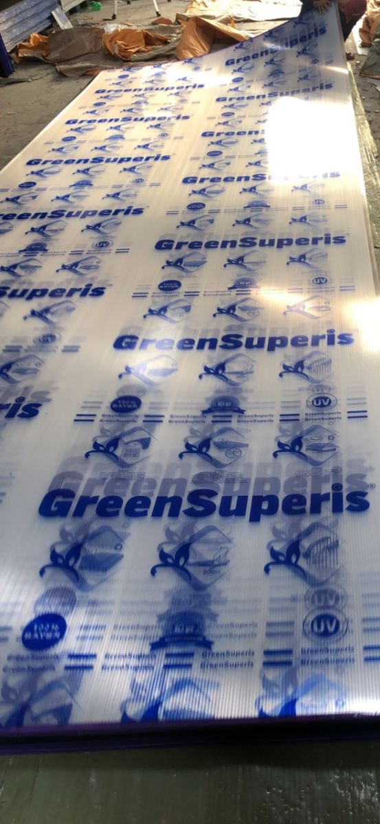 tấm polycarbonate rỗng ruột, tôn nhựa sáng thông minh