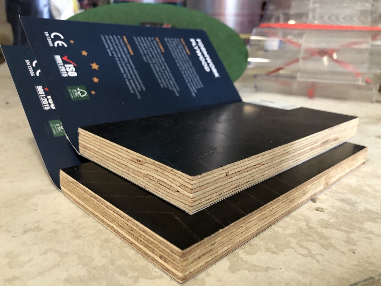 Ván phủ phim tekcom